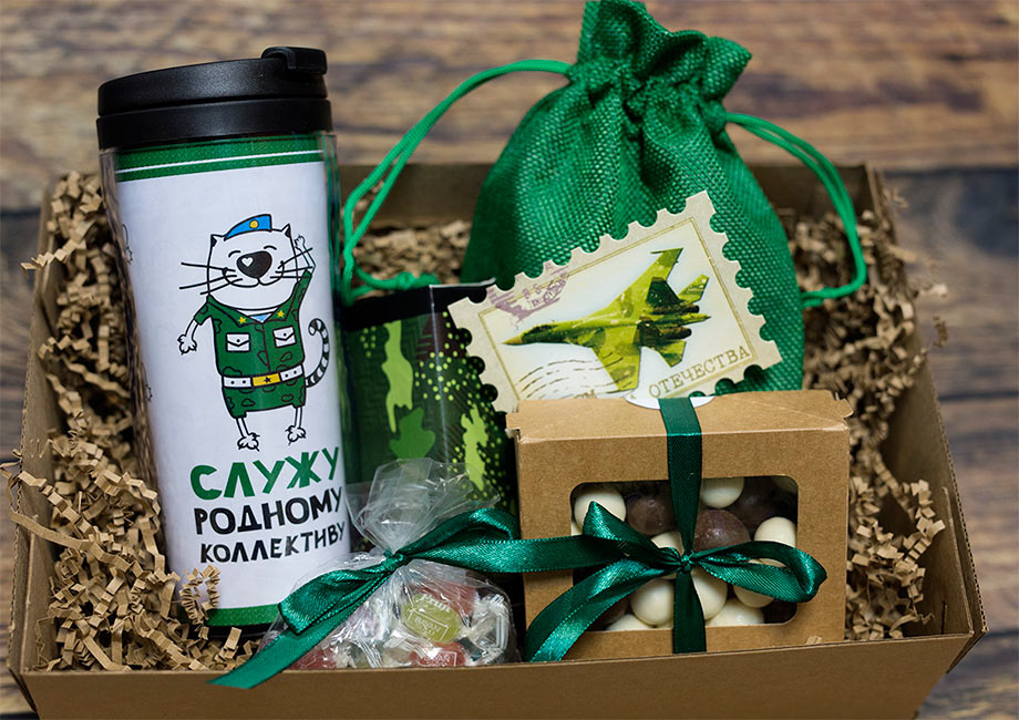 Подарки коллегам на 23 февраля: 5 практичных и стильных идей подарочных наборов